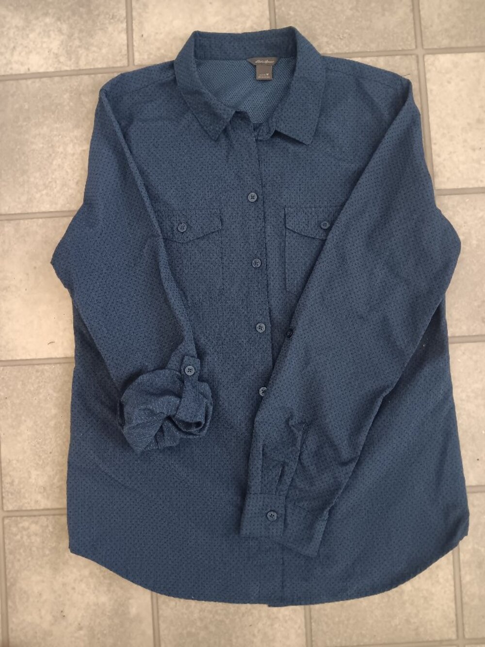 Eddie Bauer Women's Travex Roll-Tab Sleeve Hiking Shirt - Blue Geometric Medium